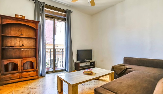 Bright apartment on the Barcelona coast, near the Rambla del Poble Nou and the B