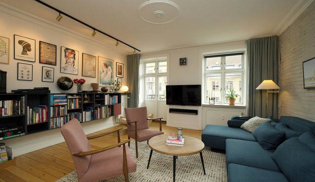 Bright apartment with three balconies on Nørrebro
