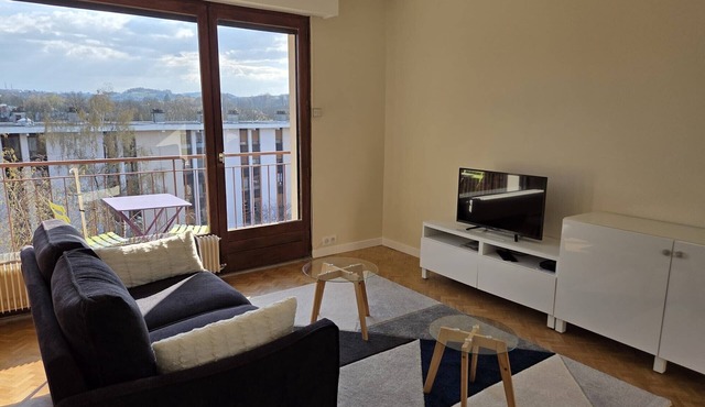 Bright apartment with balcony in Annecy