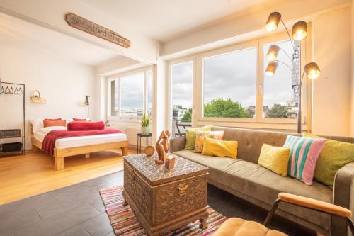 Bright Apartment with Balcony near SBB - Special MODERN LISA Apartment, Basel, up to 4 guests