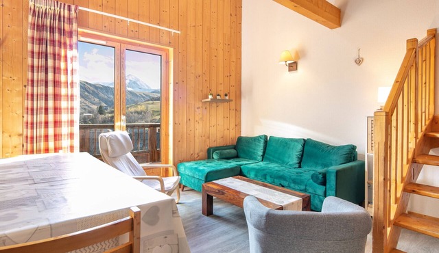 Bright apt 4/6 ppl with balcony, near the ski runs