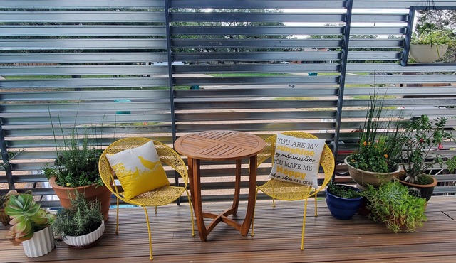 Bright Artsy Modern & Spacious 2bdrm/2bath - Lake nearby & pet-friendly!