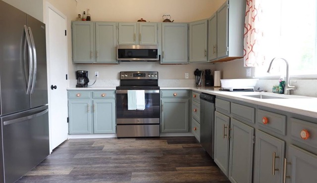Bright Arvada Townhome with Backyard, Walkable to Old Town Arvada