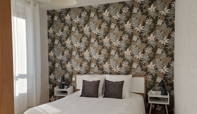 Bright Balneo apartment near train station 2 bedrooms