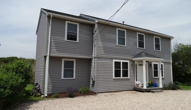 Bright, Beachy & Spacious Home within Walking Distance to Roger Wheeler Beach