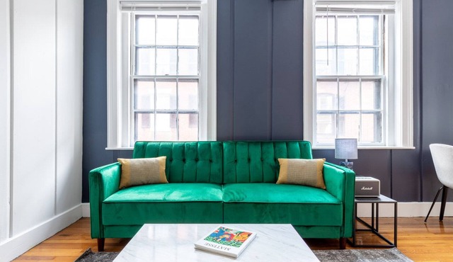 Bright Beacon Hill 1BR near Boston Common