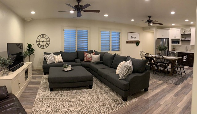 Bright & Beautiful 3 Bedroom Basement Apartment