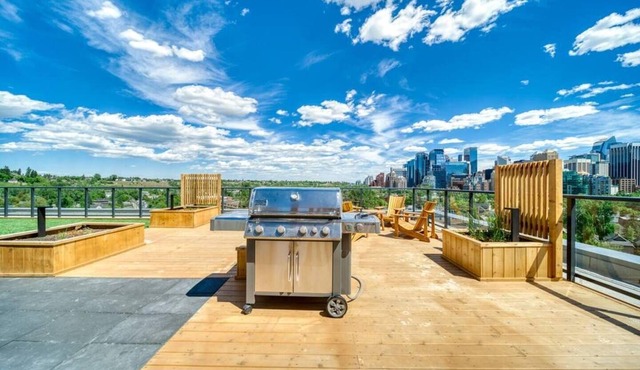 Bright & Beautiful Condo with Walkout Patio