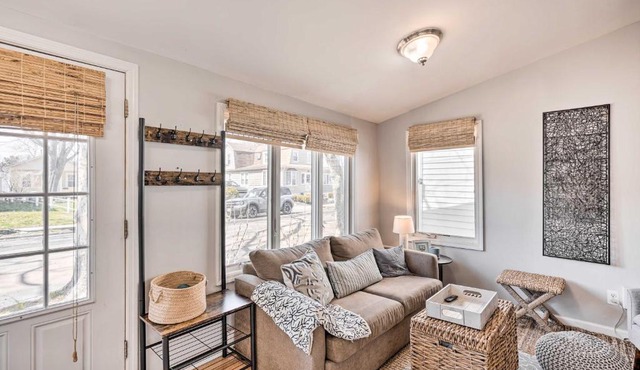 Bright Belmar Cottage Less Than Half Mi to Boardwalk!