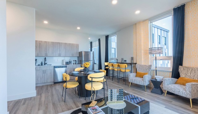 Bright & Bold with NYC View, Sleep13, Park 2 cars FREE, 3BR+3Bath ✨10%OFF 7 days