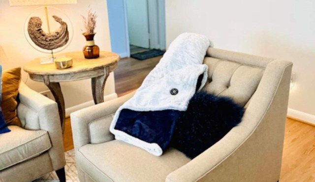 Bright & Breezy Home - Immaculate, Comfortable & Relaxing