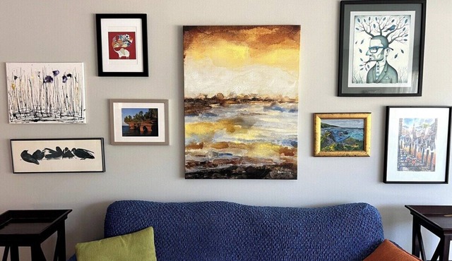 Bright Breezy Shorewood Retreat