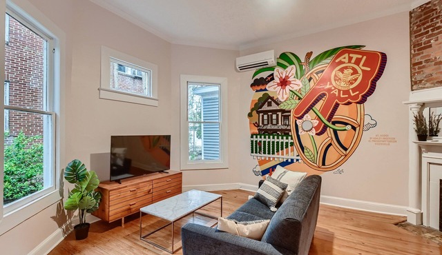 Bright, Charming 1BD in Little Five Points