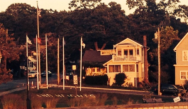 Bright, Charming River-Front Cottage, available monthly - 3 BR-2 Bath