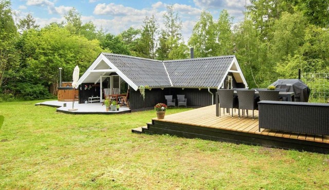 Bright Cottage with Hot Tub - By Traum Ferienwohnungen