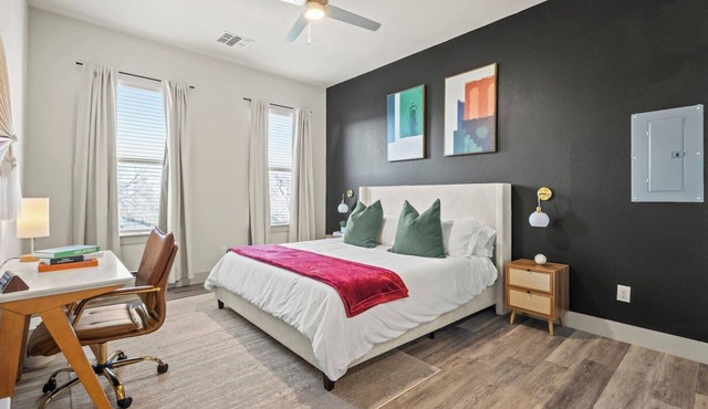 Bright & Cozy 1BR Near West 7th