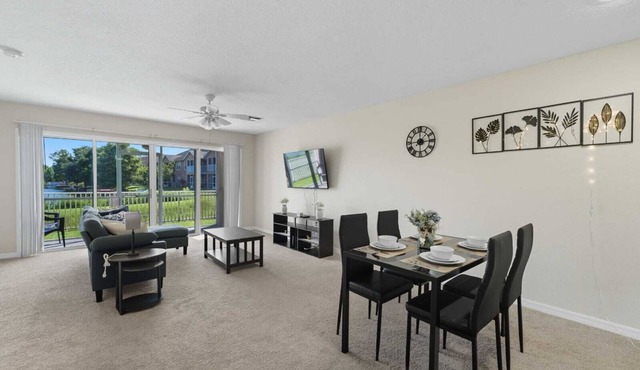Bright & Cozy 2BR Condo Minutes from Disney Parks
