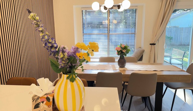 Bright & Cozy 3-bedroom Family Stay with Arcade in Cedar Park