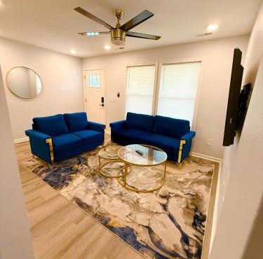 Bright, Cozy & Convenient - Minutes from UAB, Airport and Downtown Fun!