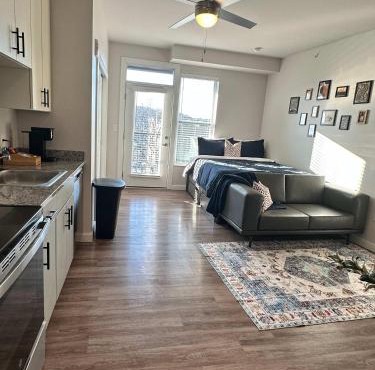 Bright & Cozy Near TQL & Paycor Stadiums