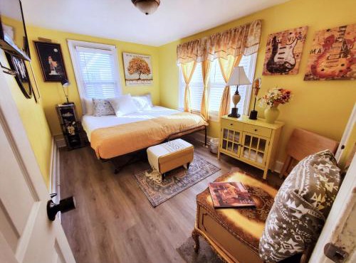 Bright Cozy Room Peaceful Dover Stay