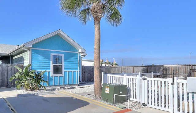 Bright, dog-friendly townhome with free wifi and a private yard - near the water