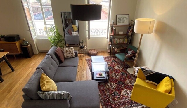 Bright Duplex on the Top Floor!