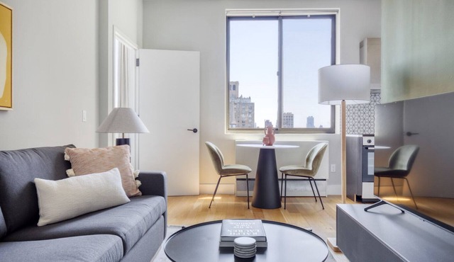 Bright East Village 1BR w/W/D, on prime corner, by Blueground