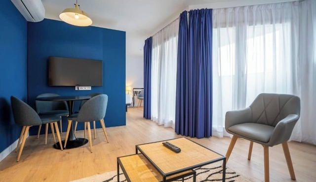 Bright Gros Terrace Two Nest Near Surf, Tapas Bars & San Sebastián Landmarks