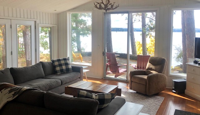 Bright family cottage on Round Lake with beautiful views!