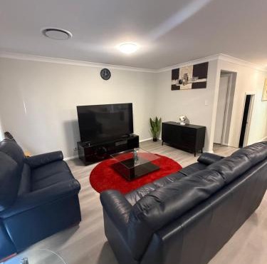 Bright family-friendly home with garden 5 bedrooms