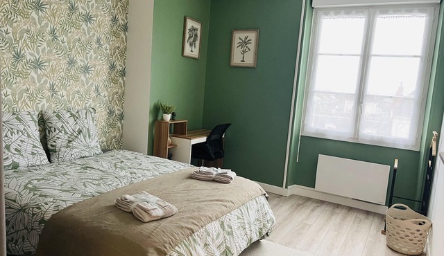 Bright flat - Quiet location - Near the centre