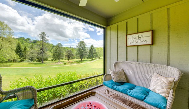 Bright Franklin Villa: Fireplace, Golf Course View