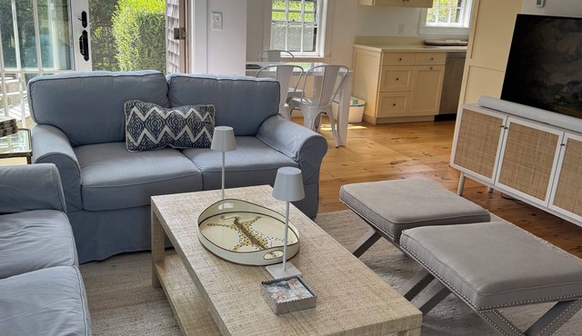 Bright freshly decorated 2-bedroom house on an acre