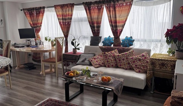 Bright & fully furnished 1-Bedroom Condo - Short Term