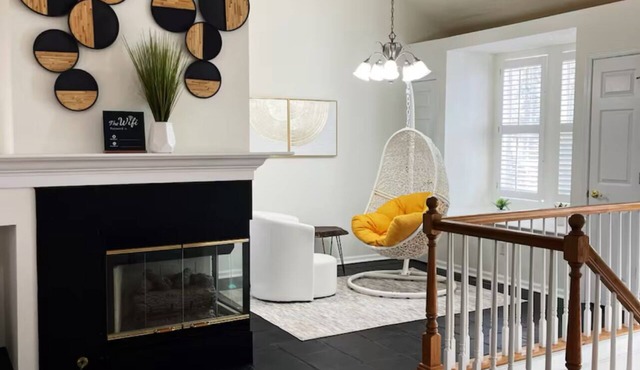 Bright Home in Family Friendly Neighborhood