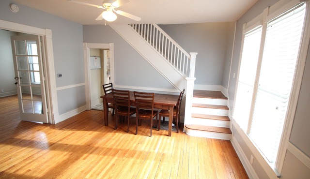 Bright Home with Excellent Urbana Location