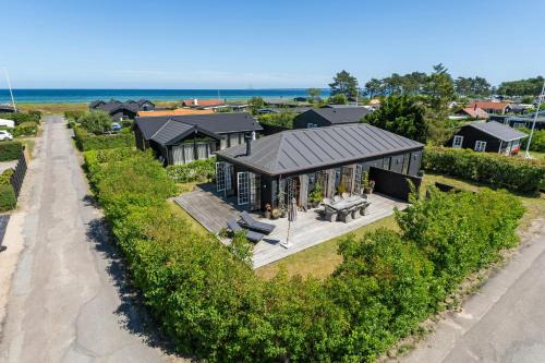 Bright House By The Beach With Sea View In Nyborg