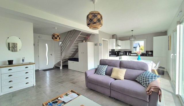 Bright house in Hirel, near beach and activities