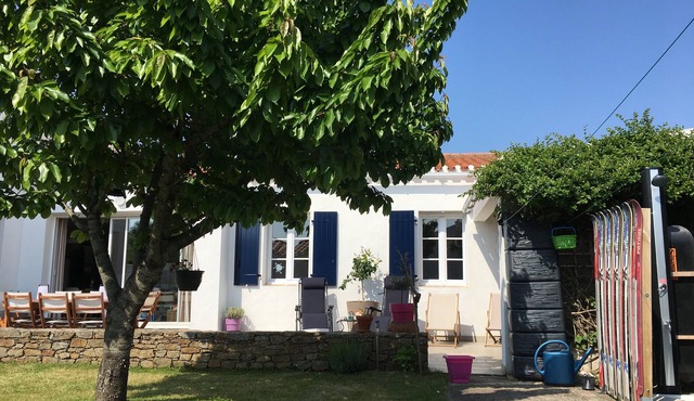 Bright house in Ker Pissot