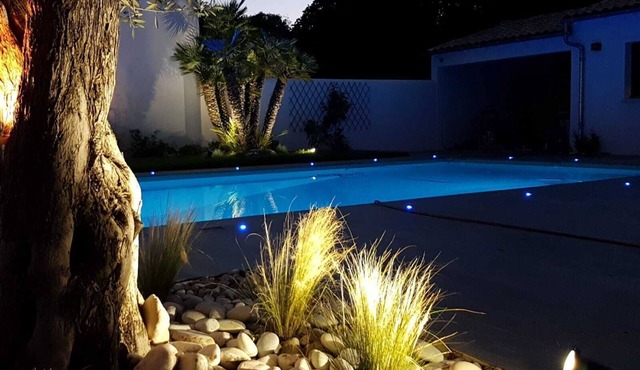 Bright house with heated swimming pool near to La Rochelle and Ile de Ré