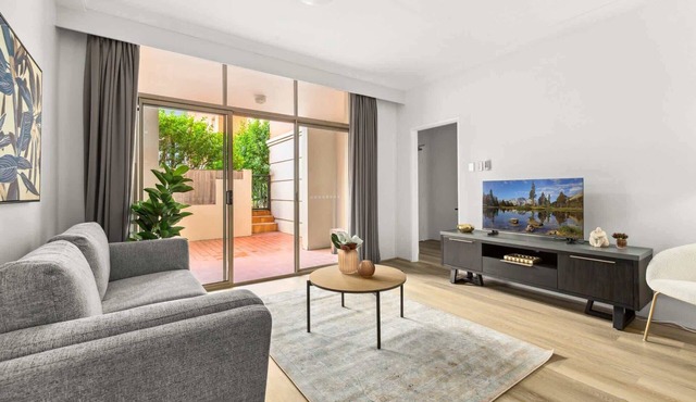 Bright Inner-West Stay with Pool Access