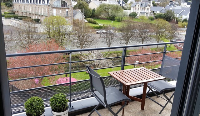 BRIGHT KANOPEROZ-apt and COZY-Trestraou beach