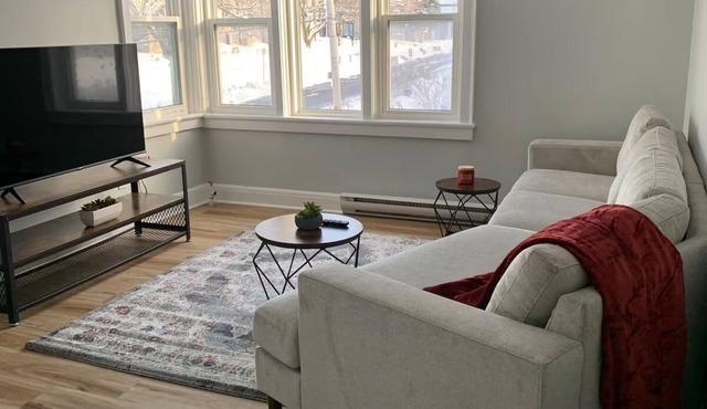 Bright Large New 1 Bed, Centrally Located