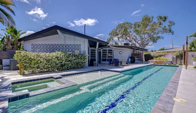 Bright Mid-Century Retreat | Heated Pool & Hot Tub