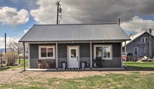 Bright + Modern Augusta Home - Walk to Town!