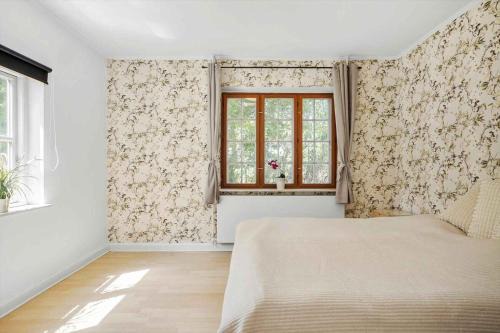 Bright Modern Holiday Home Near Hindemae