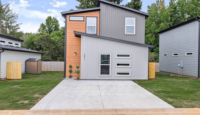Bright Modern Home near Bentonville, Perfect for Families, Pets, Remote Work