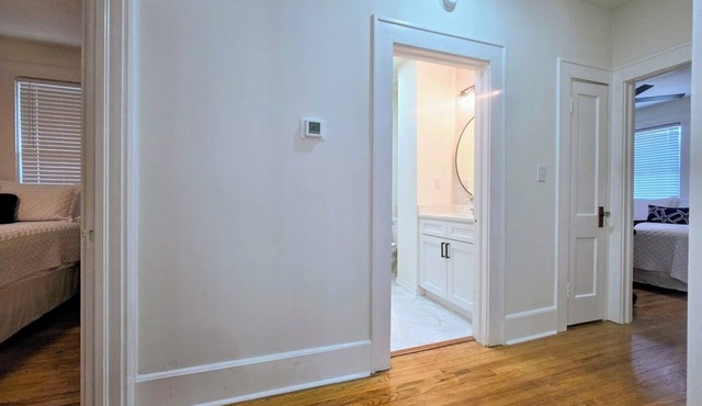 Bright & Modern Prime Location