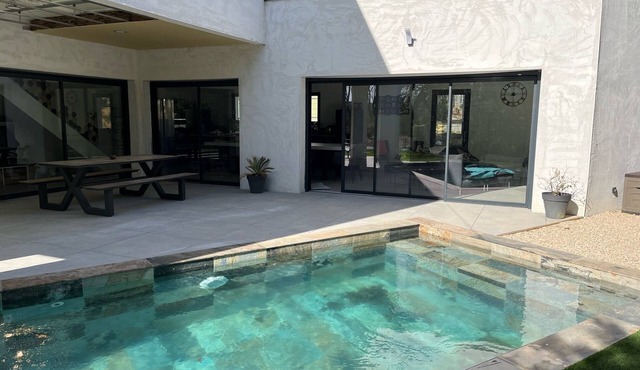 Bright, modern villa with pool